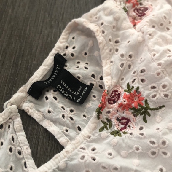Floral Spring Dress Forever 21 - Picture 2 of 5